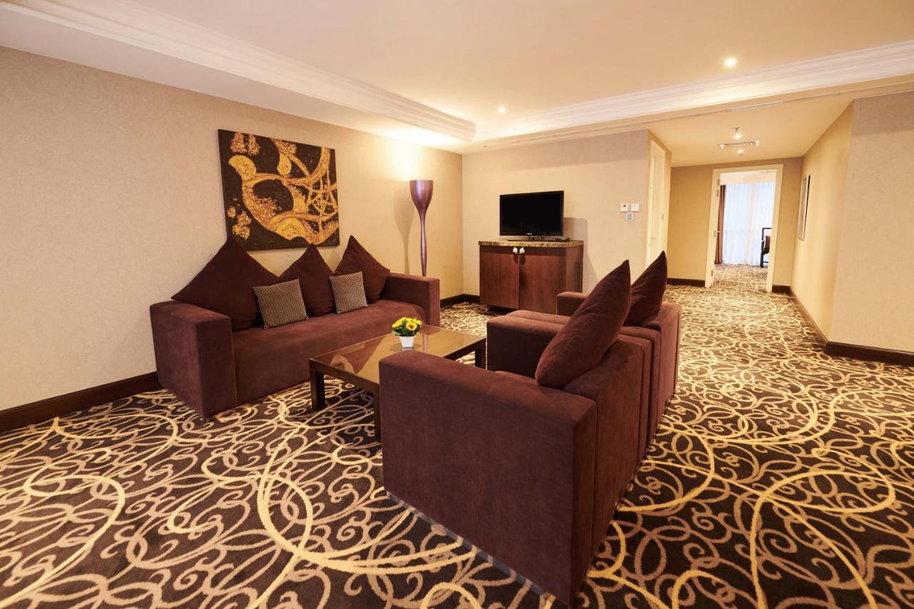 Eastin Grand Hotel Saigon Ho Şi Min Dış mekan fotoğraf A suite at the hotel