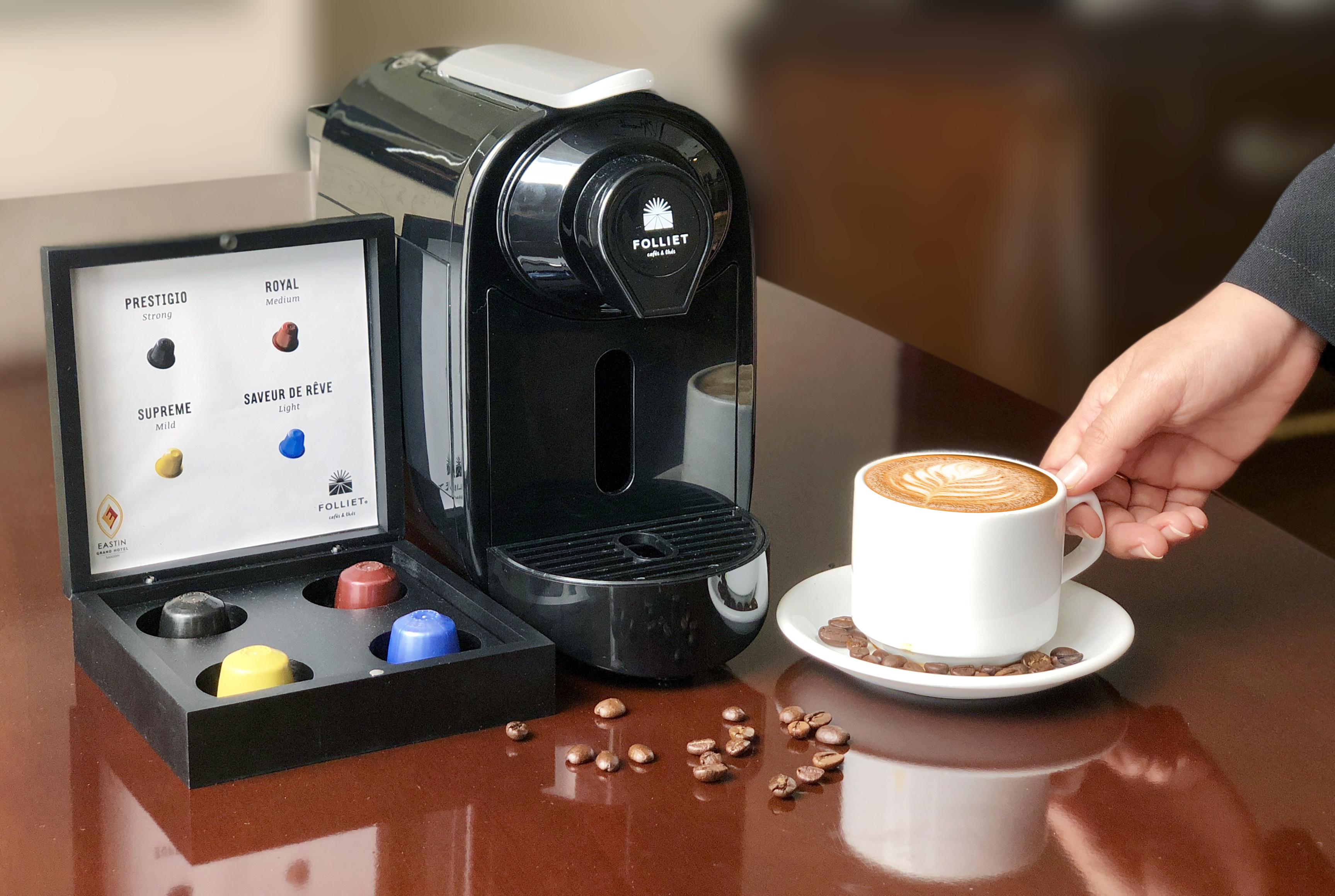 Eastin Grand Hotel Saigon Ho Şi Min Dış mekan fotoğraf A single serve coffee machine
