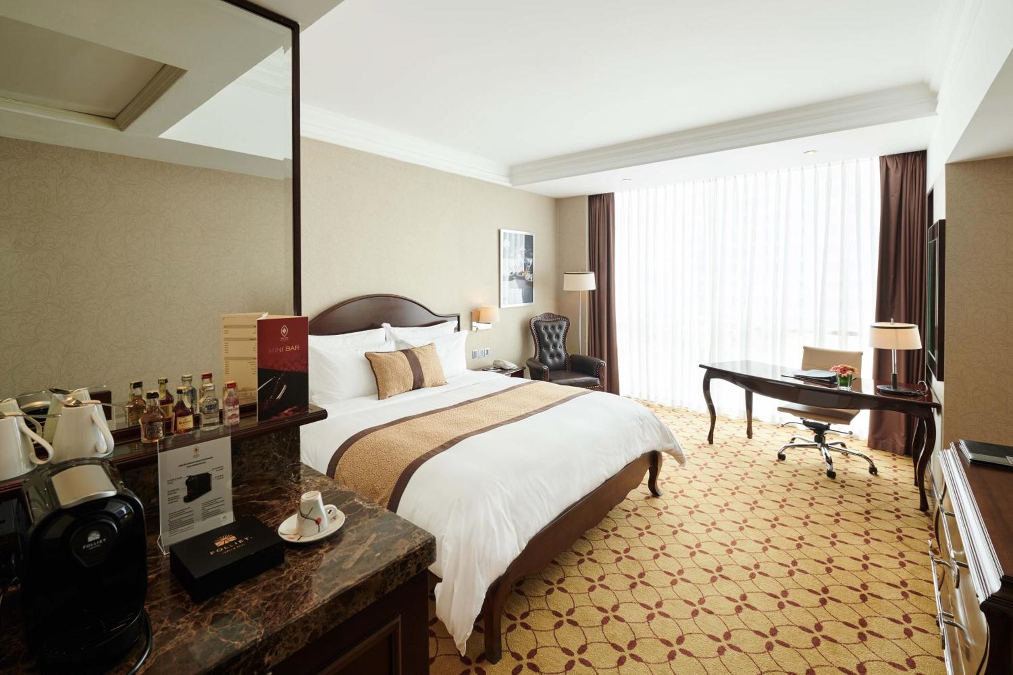 Eastin Grand Hotel Saigon Ho Şi Min Dış mekan fotoğraf Deluxe Room