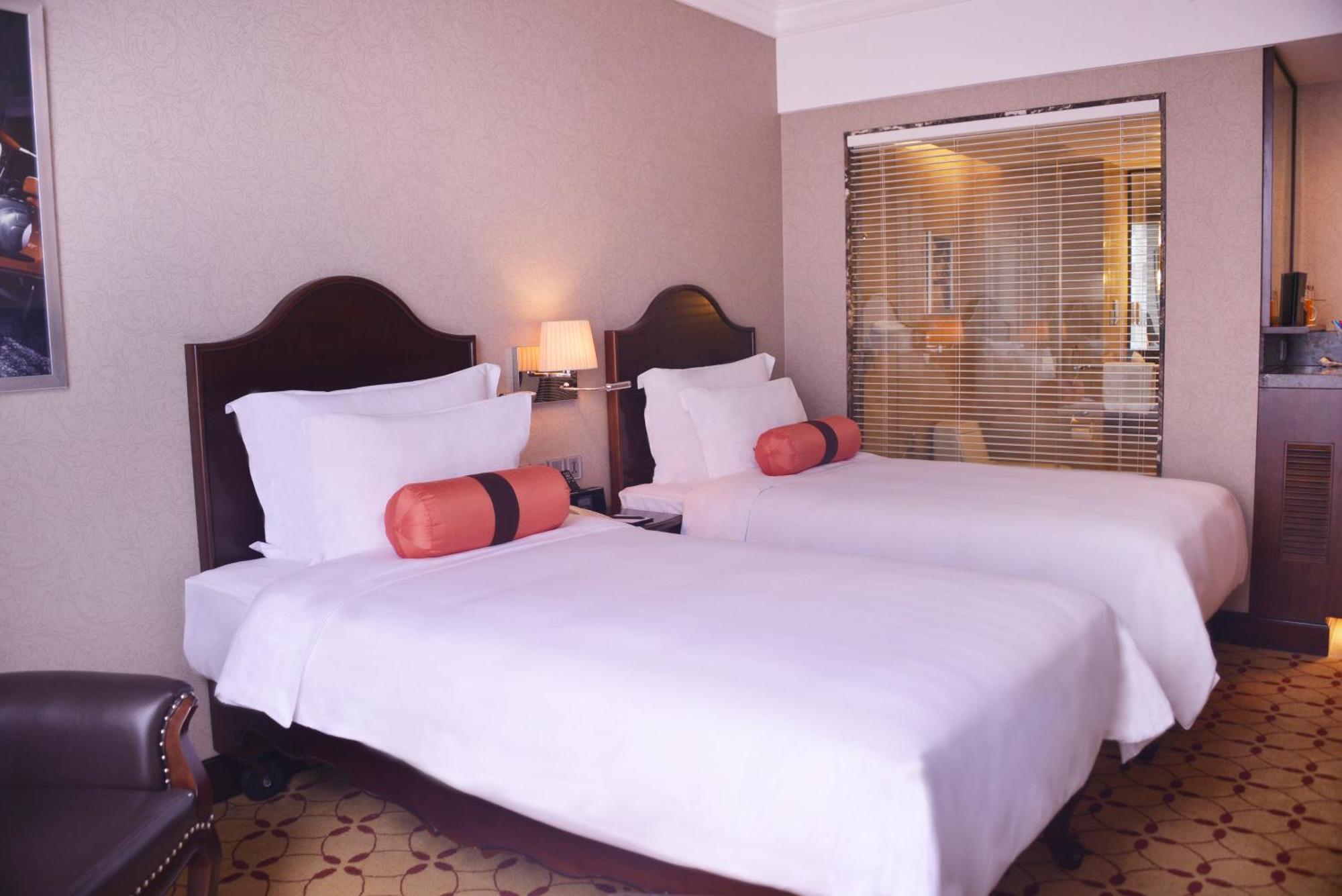 Eastin Grand Hotel Saigon Ho Şi Min Dış mekan fotoğraf Deluxe Room